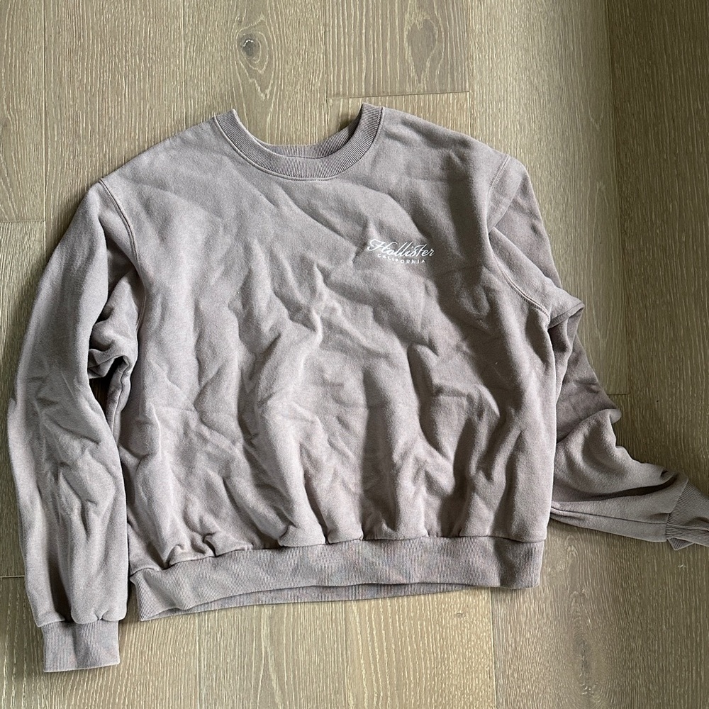 Hollister sweatshirt